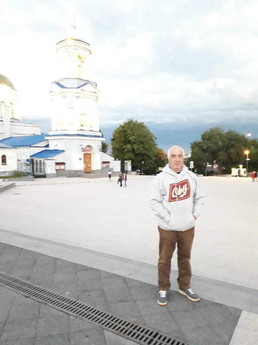 Евгени