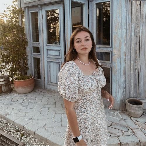 Алина