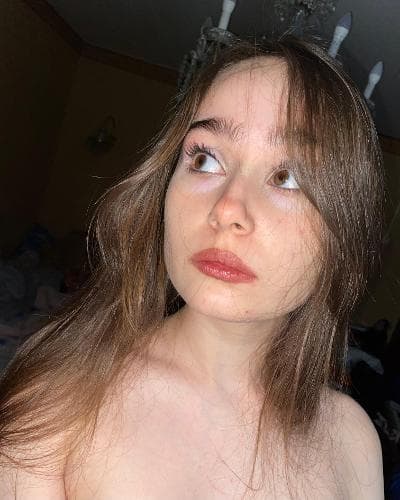 Аня