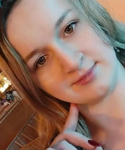 Полина