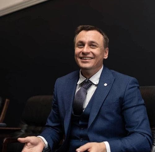Артём