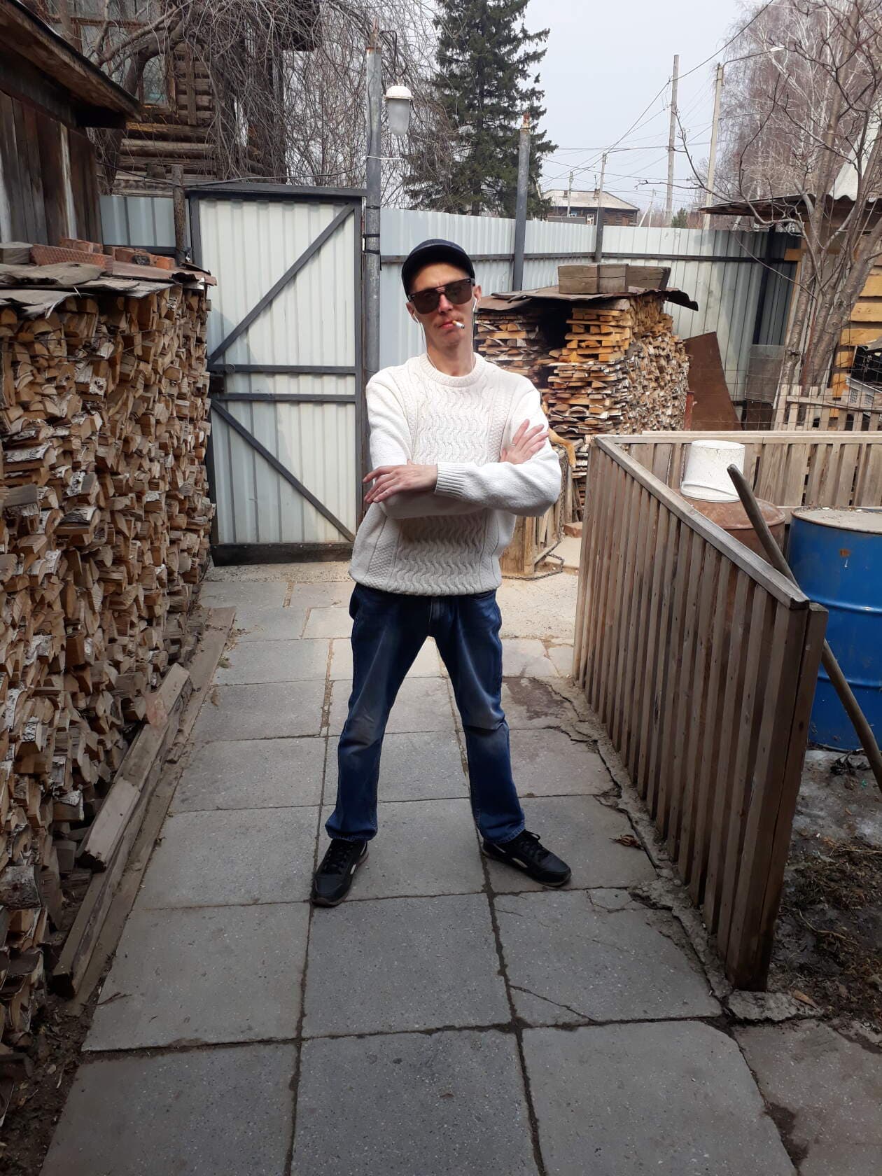 Артём