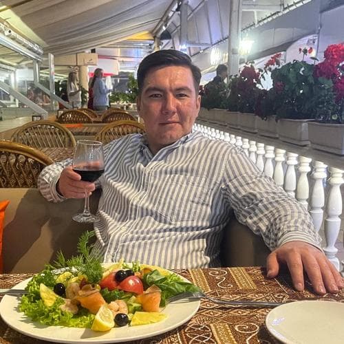 Максим