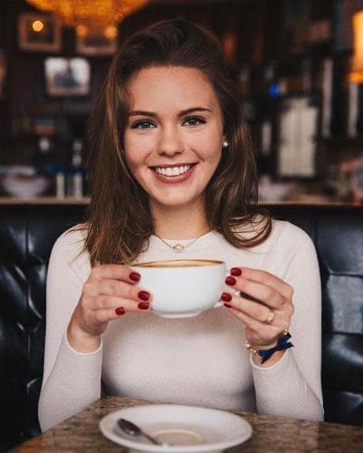 Алина