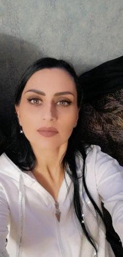 Мила
