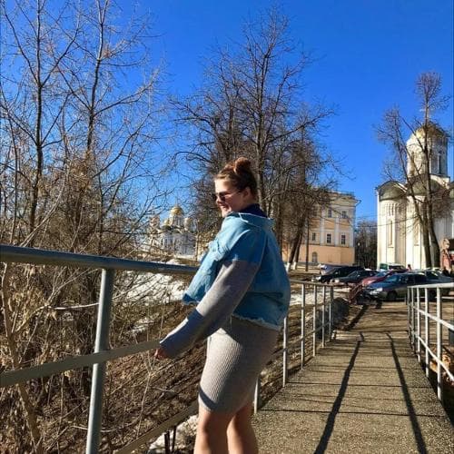 Ksenia🥰
