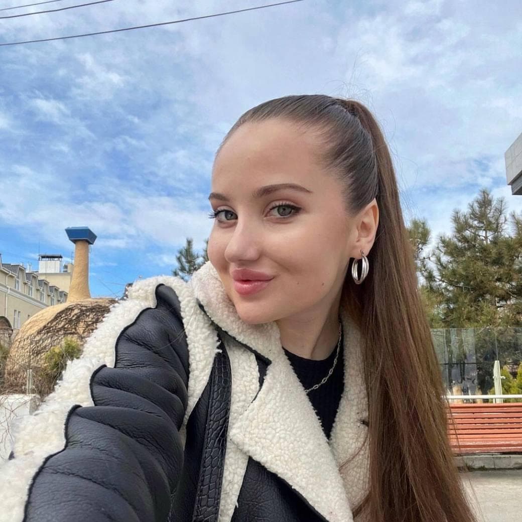 Николь