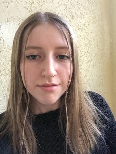 Полина