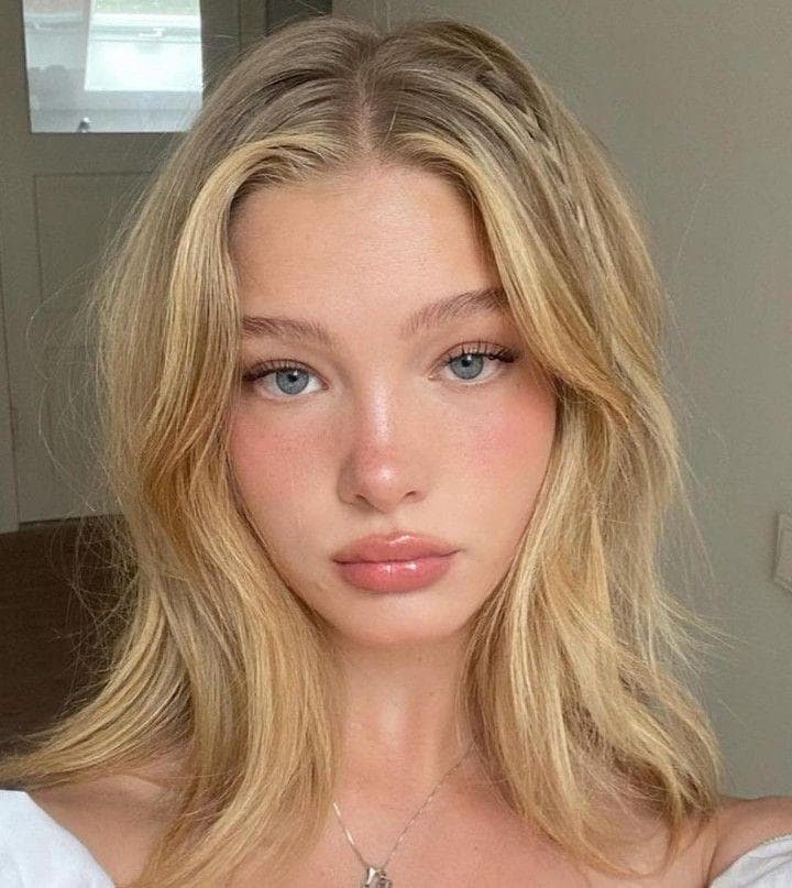Mia