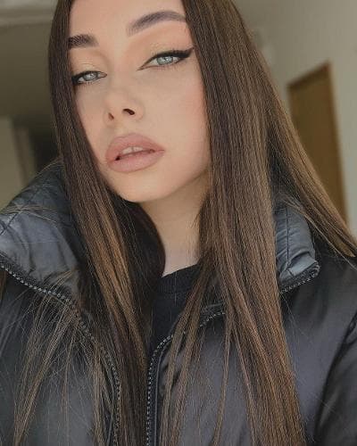 Яна