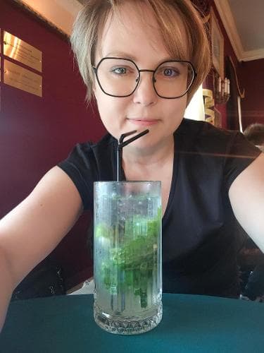 Полина