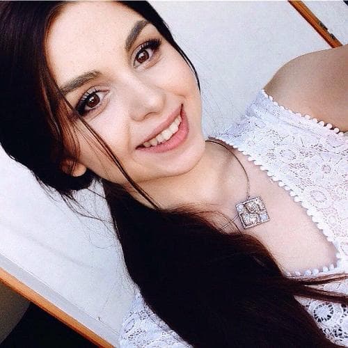 Аня