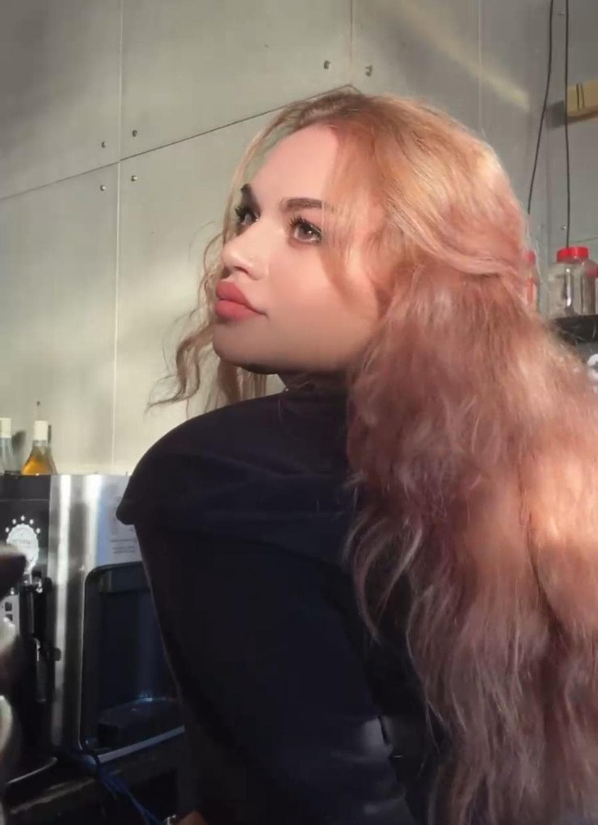 Bella