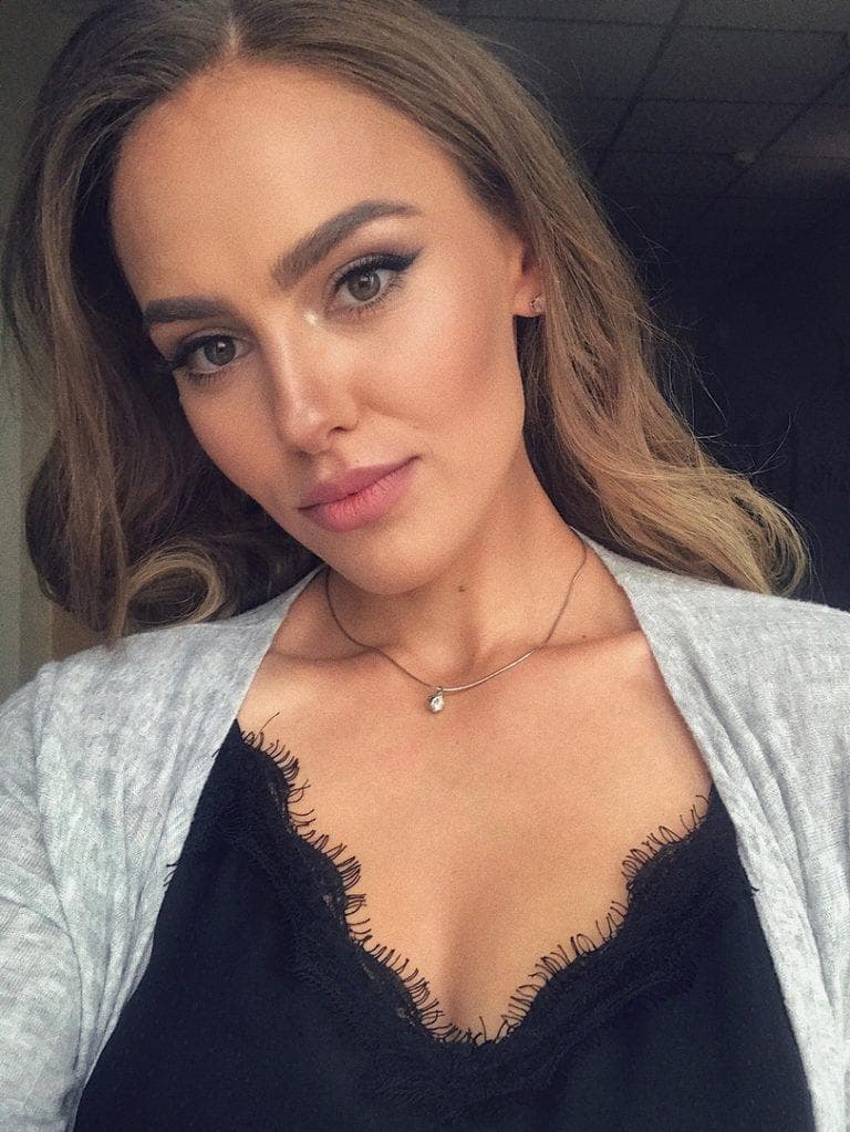 Алина